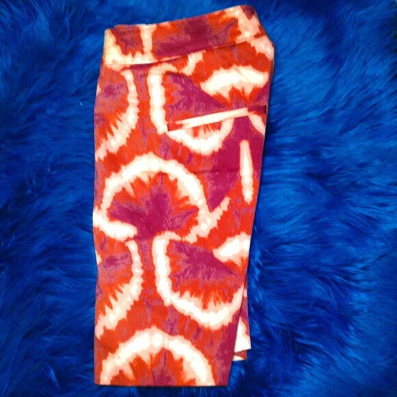 NWOT WHBM Pleated Shorts; L", Ikat Sunburst, Beach Girl, Vacation Mode, Chic - Picture 4 of 6